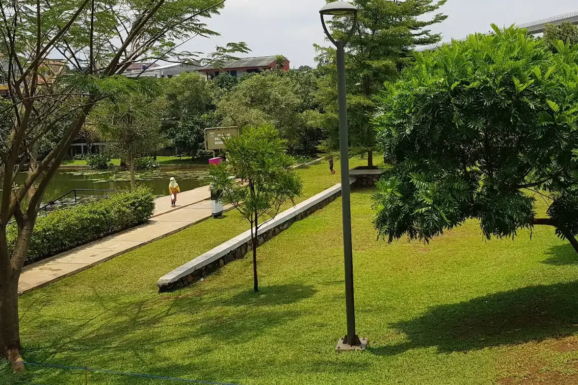 Taman-Apung Taman Apung