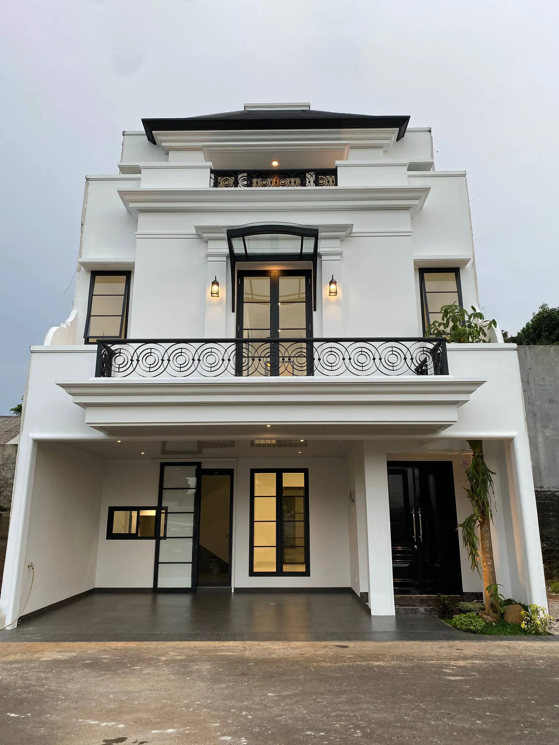 Alamanda-bantar-jati-fasad-siang